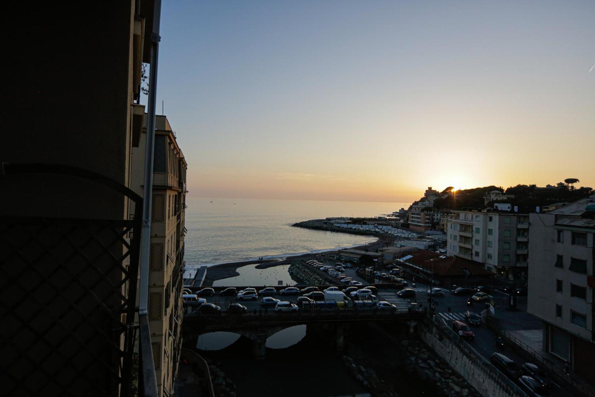 A 100m Dal Mare E Dal Gaslini